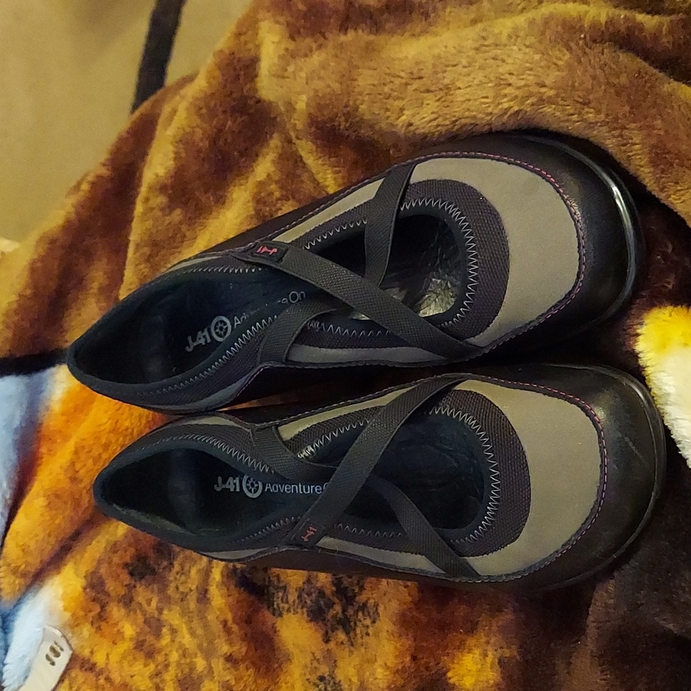 Women's J41 shoes